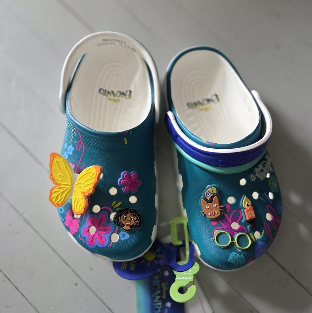 CROCS Disney Encanto